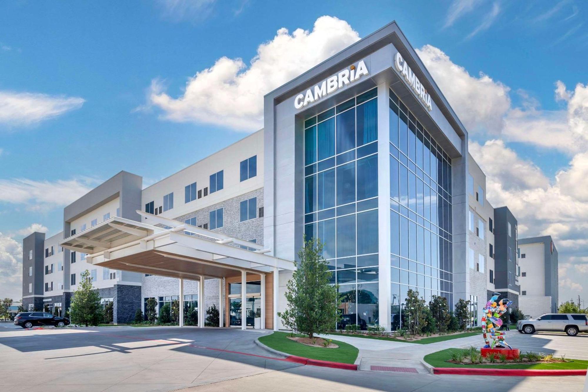 Cambria Hotel Waco University Riverfront Exterior foto